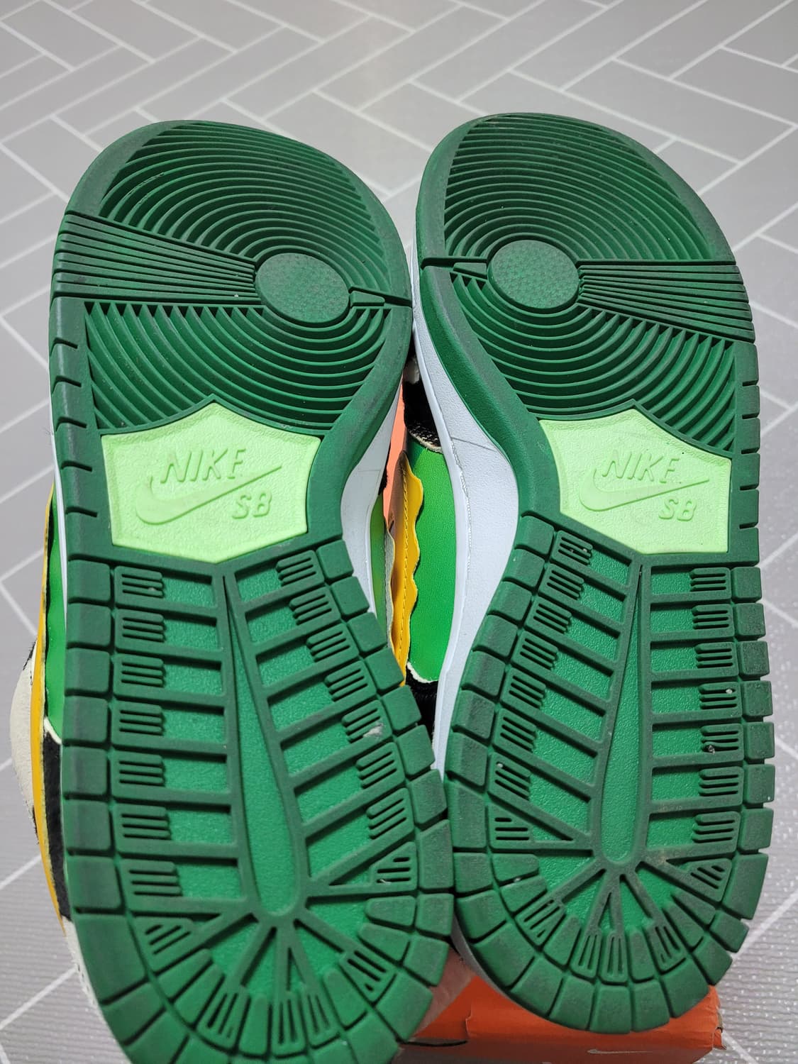 나이키 SB 덩크 로우 청키 덩키 285 상품이미지9