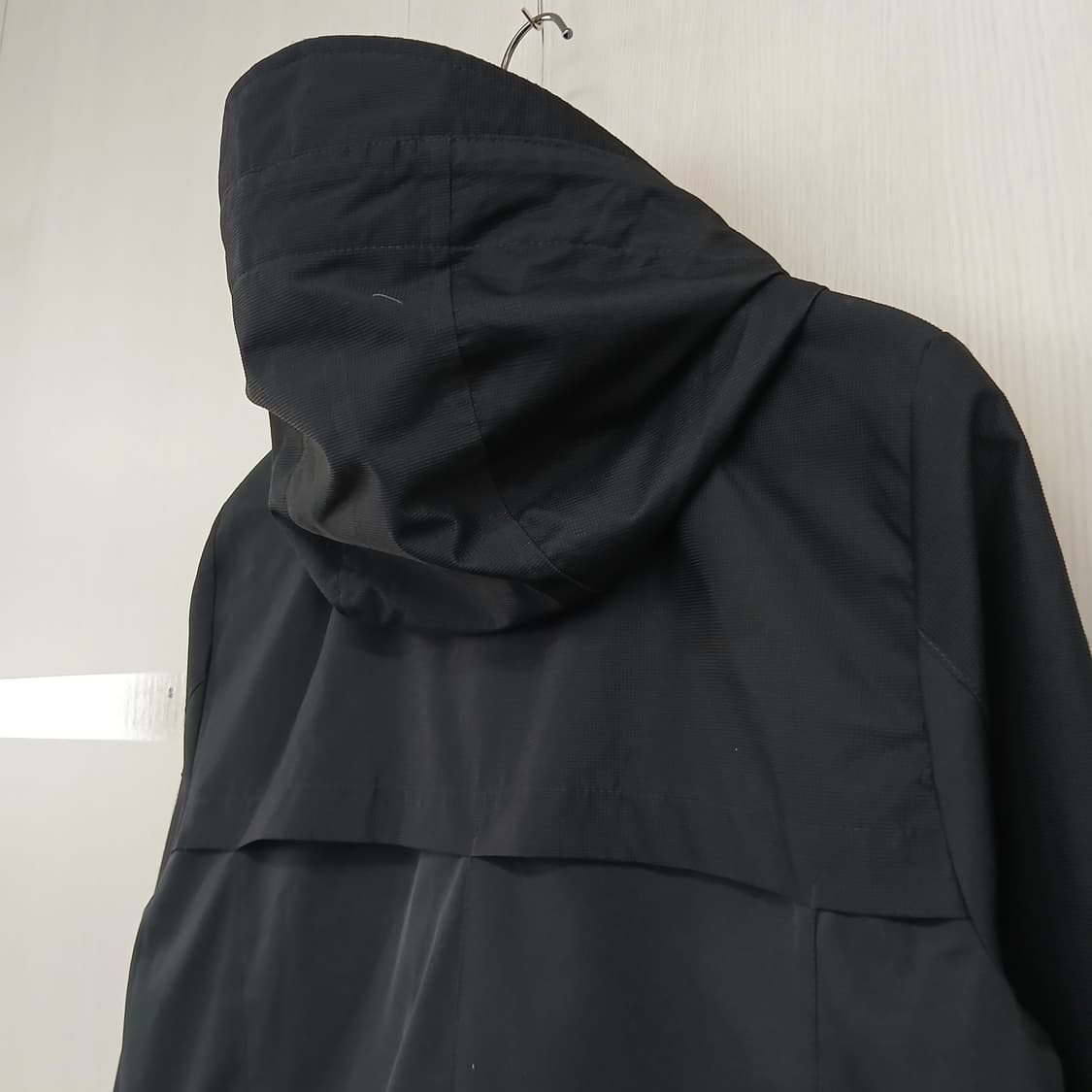 스케쳐스 블랙 후드 롱 코트 상품이미지3