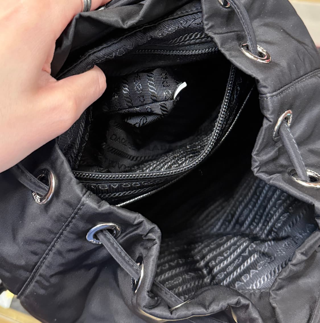 프라다백팩 신형 스몰 상품이미지6