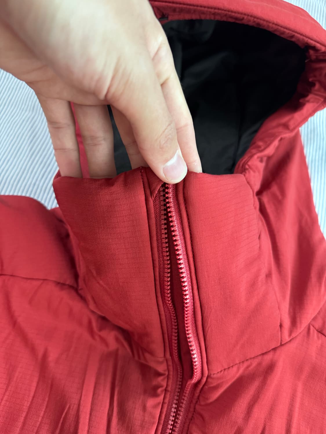 (SS급) 아크테릭스 아톰 AR 후디 보르도 상품이미지6