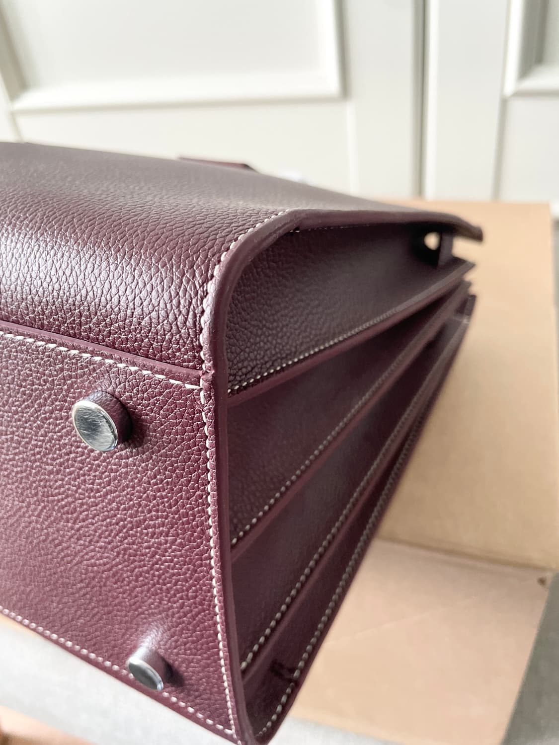 (새상품) 생로랑 삭드쥬르 S 사이즈 (스티치 한정판) 상품이미지6