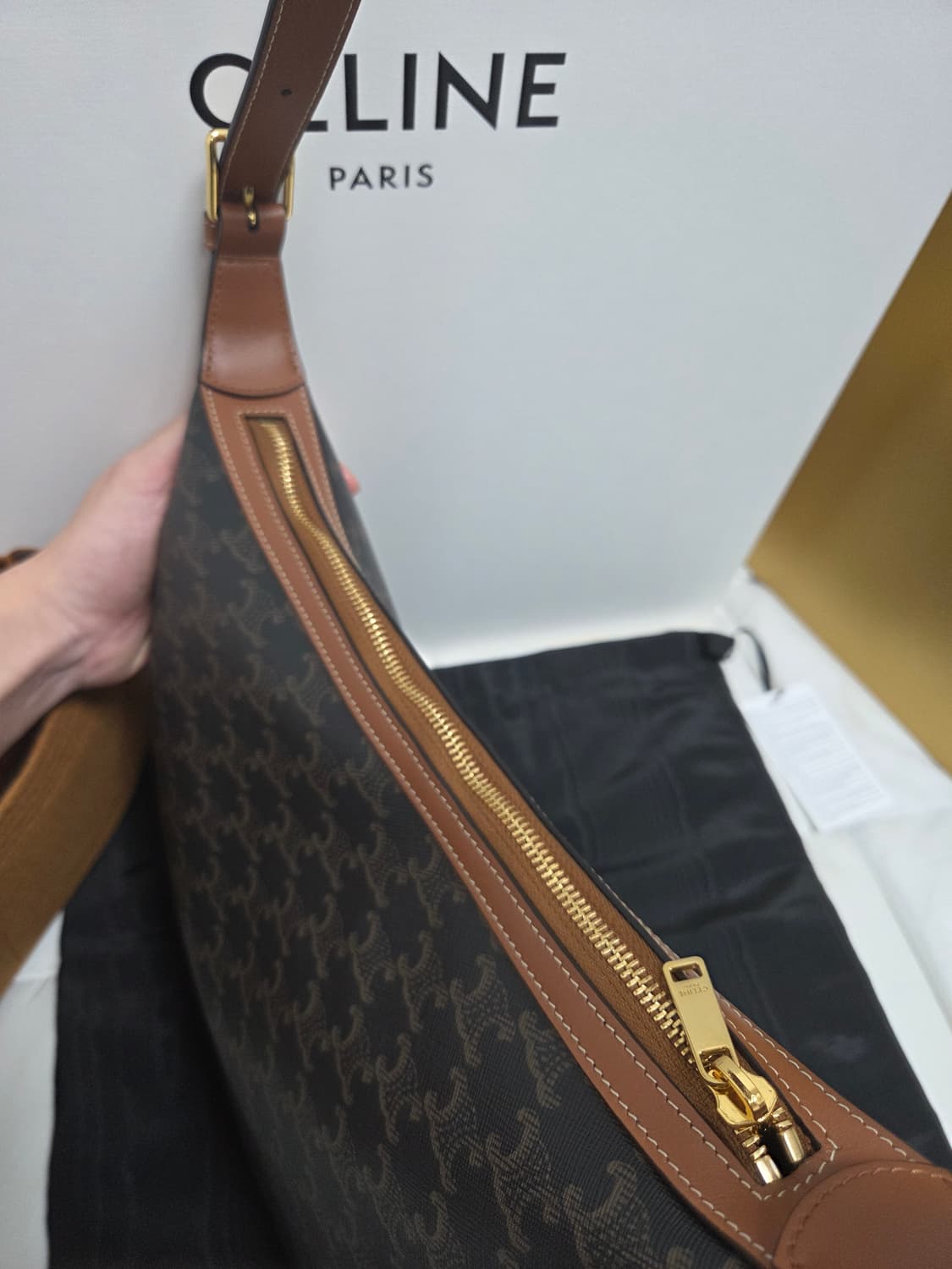 [새상품] 셀린느 엘로이즈 트리옹프 캔버스 가방 백 풀구성 상품이미지4