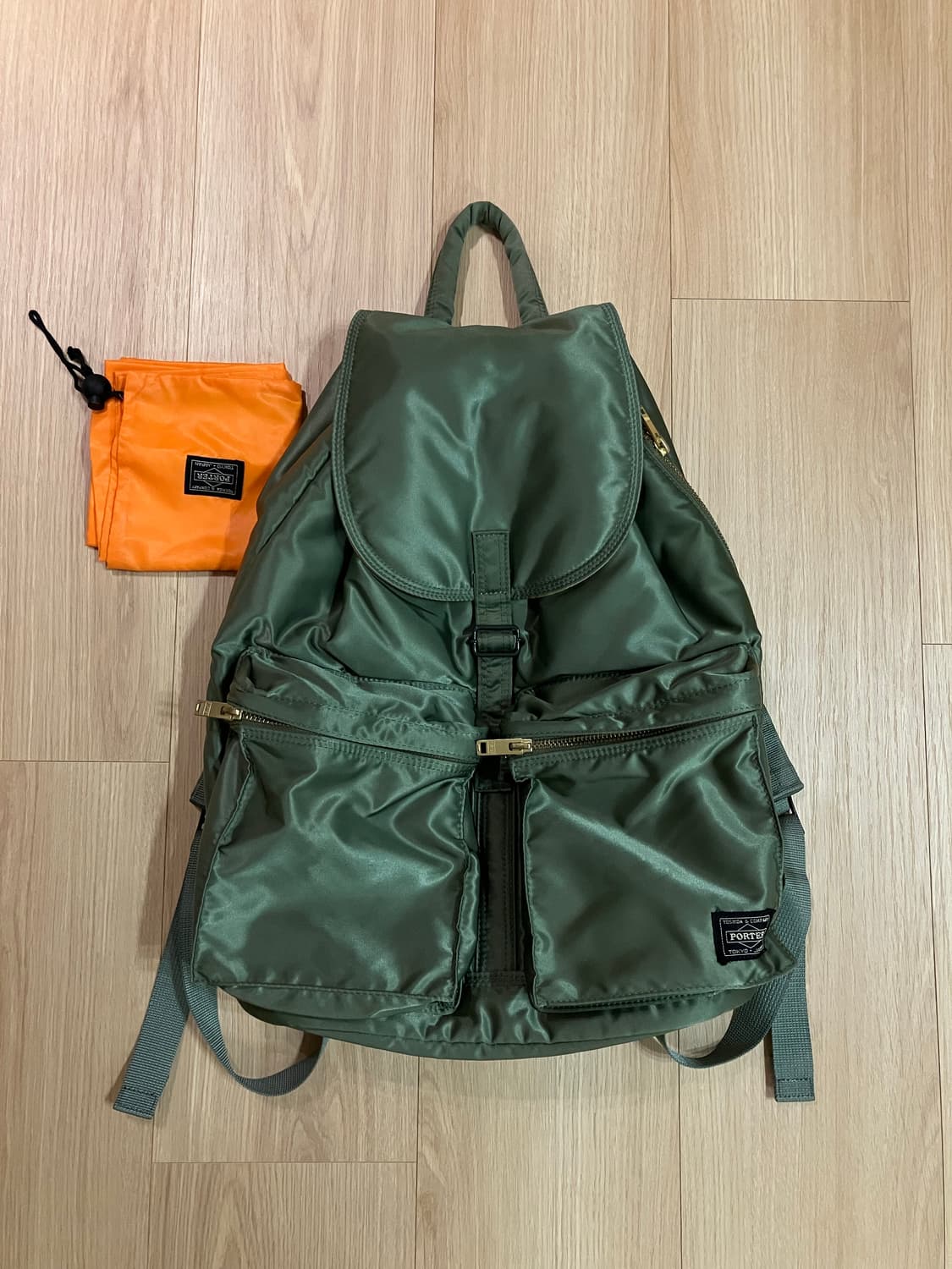 포터 탱커 럭색 세이지그린 상품이미지2