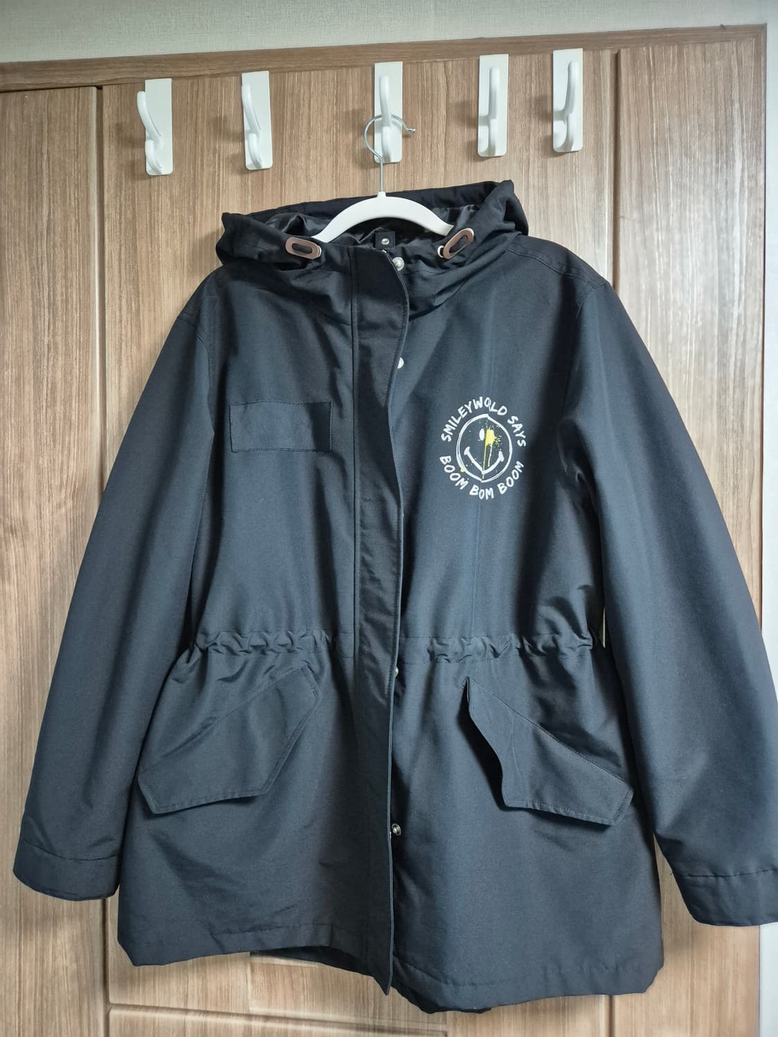 스마일리월드 블랙 후드 야상 점퍼 95사이즈 상품이미지1