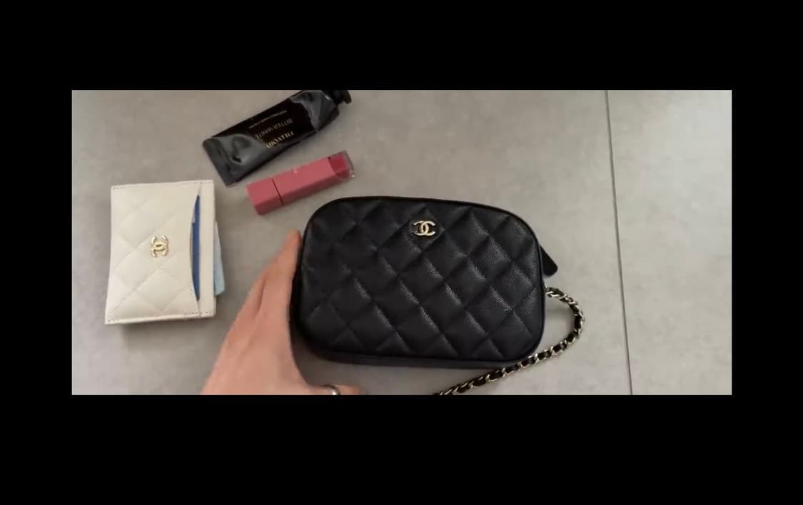 샤넬 카메라백 AP2287 오눅착용 상품이미지3