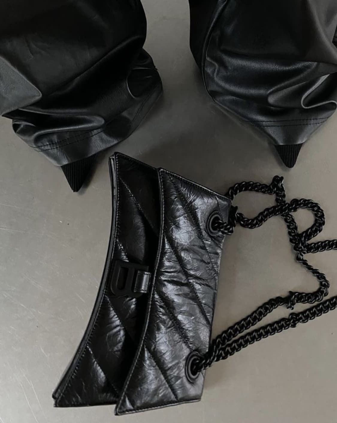 발렌시아가 크러쉬 블랙 상품이미지1