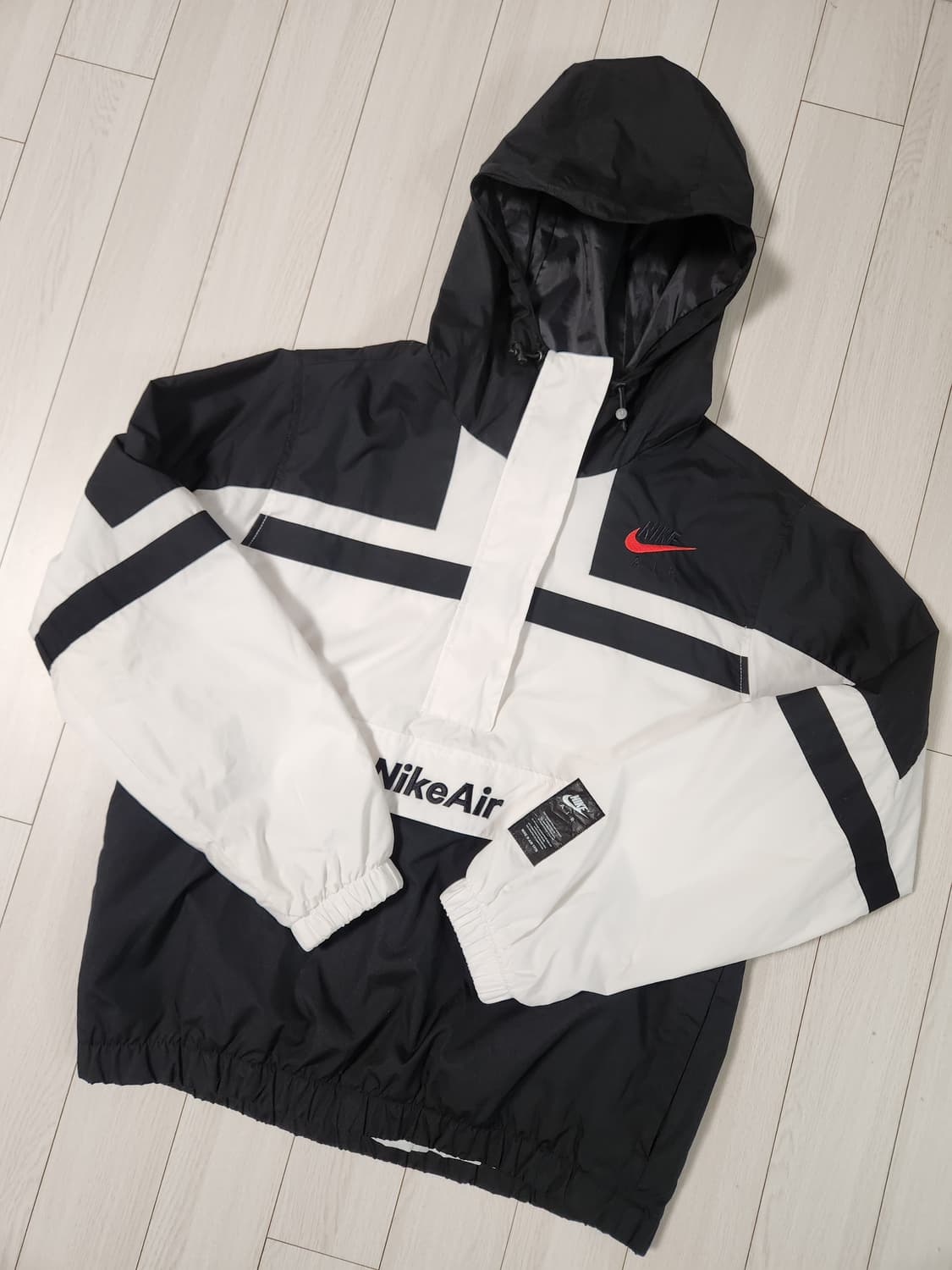 나이키 스포츠웨어 에어 우븐 아노락 바람막이 자켓 화이트 블랙 사이즈M
 상품이미지2