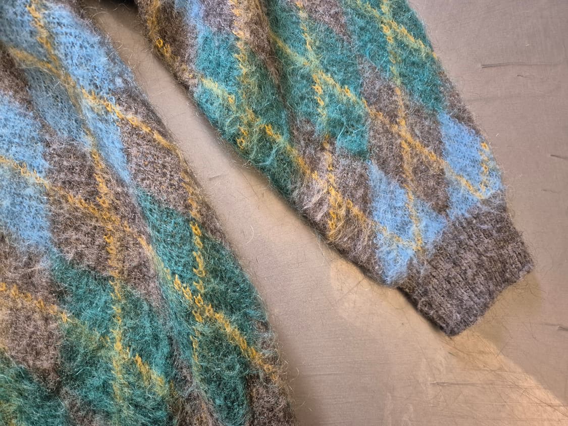 뷰틴앤유스 아가일 모헤어 니트 상품이미지3