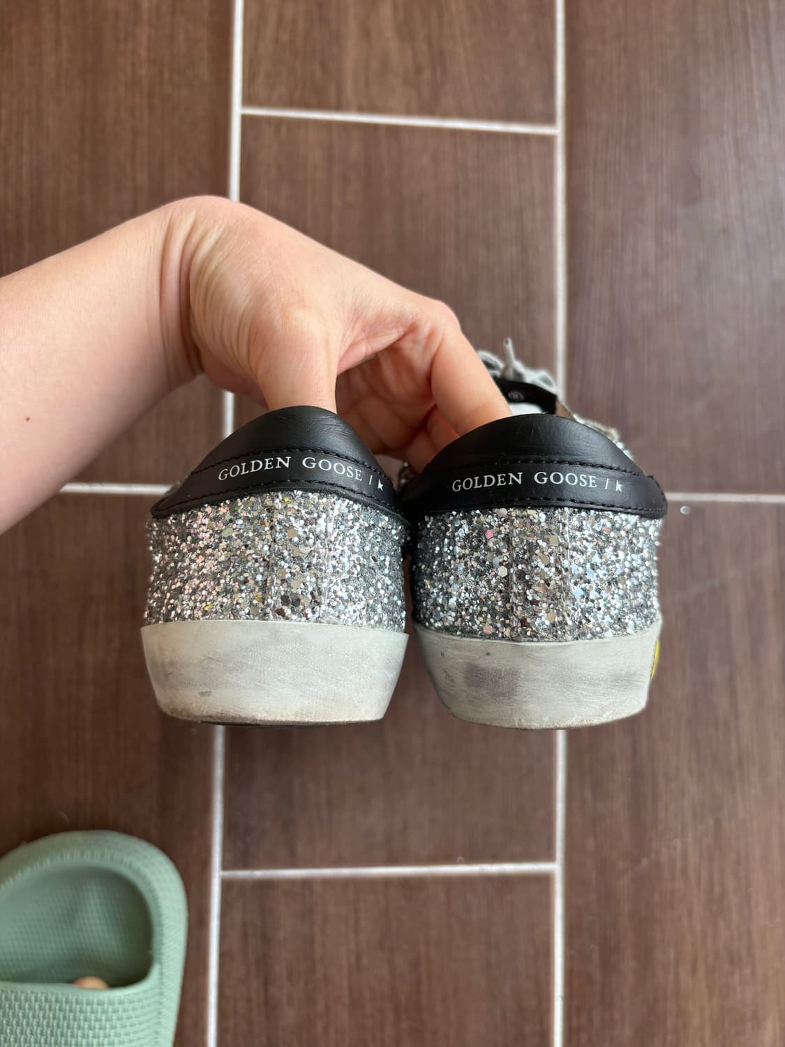 (거의 새상품) 골든구스 키즈 글리터 35 (225-230) 상품이미지2