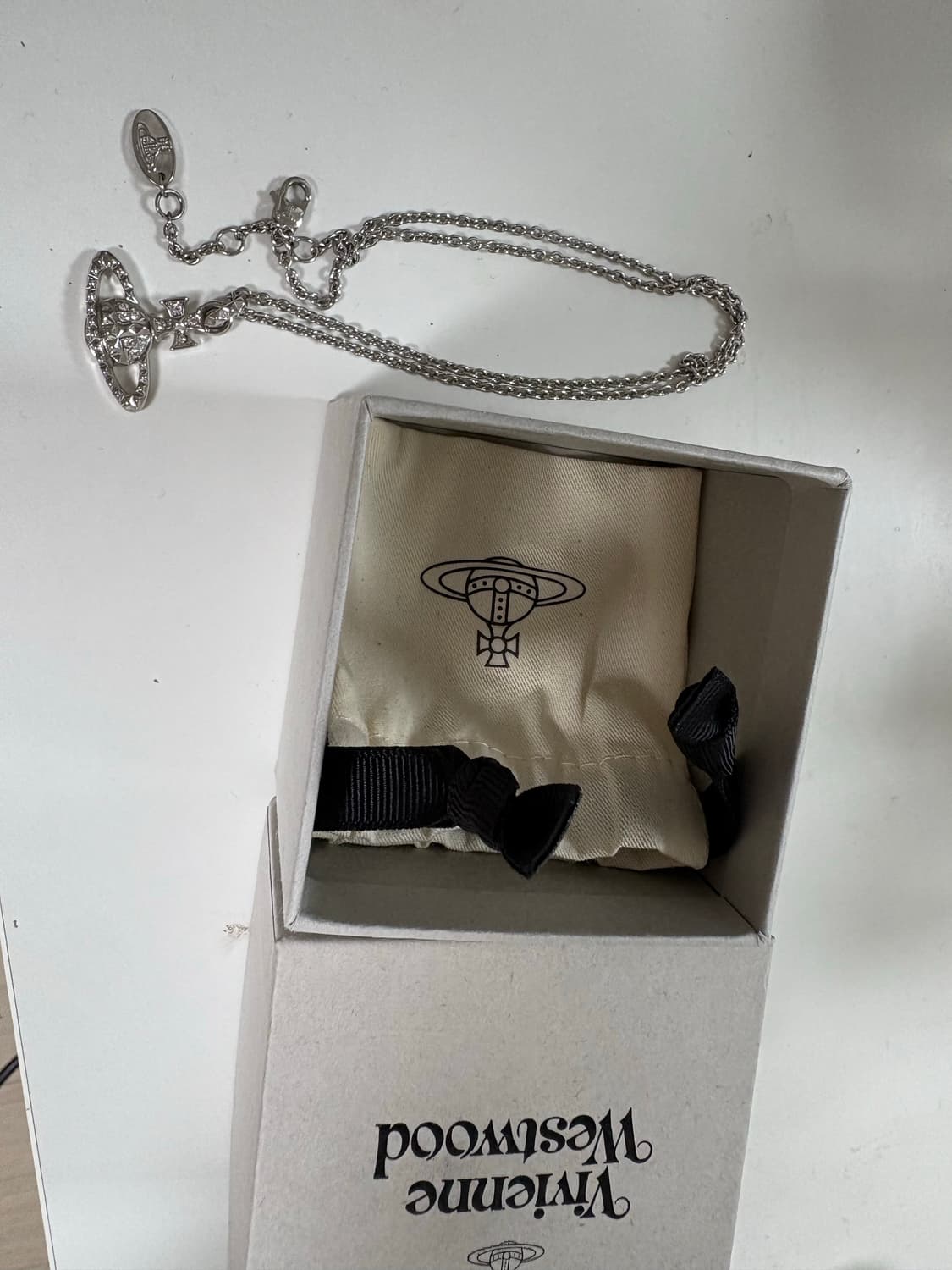 비비안웨스트 목걸이 상품이미지2