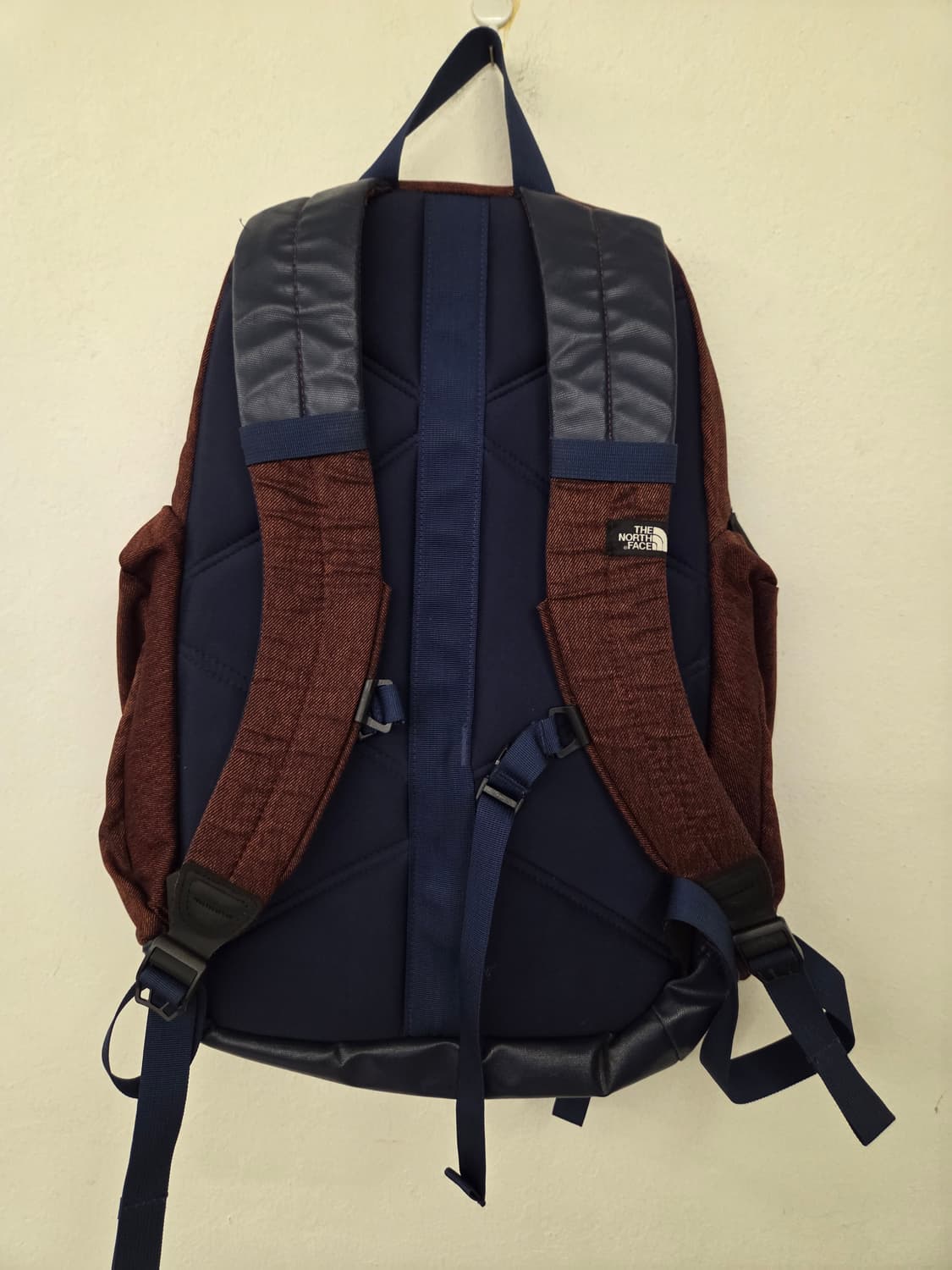 노스페이스 백팩 (브라운/네이비) 상품이미지3