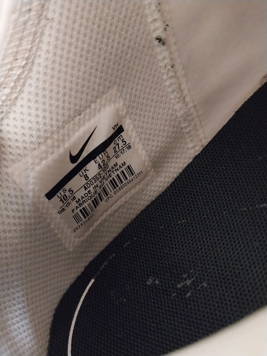 남성 나이키 에어맥스 모션2 블랙 화이트 런닝화, 운동화 (275) 상품이미지9