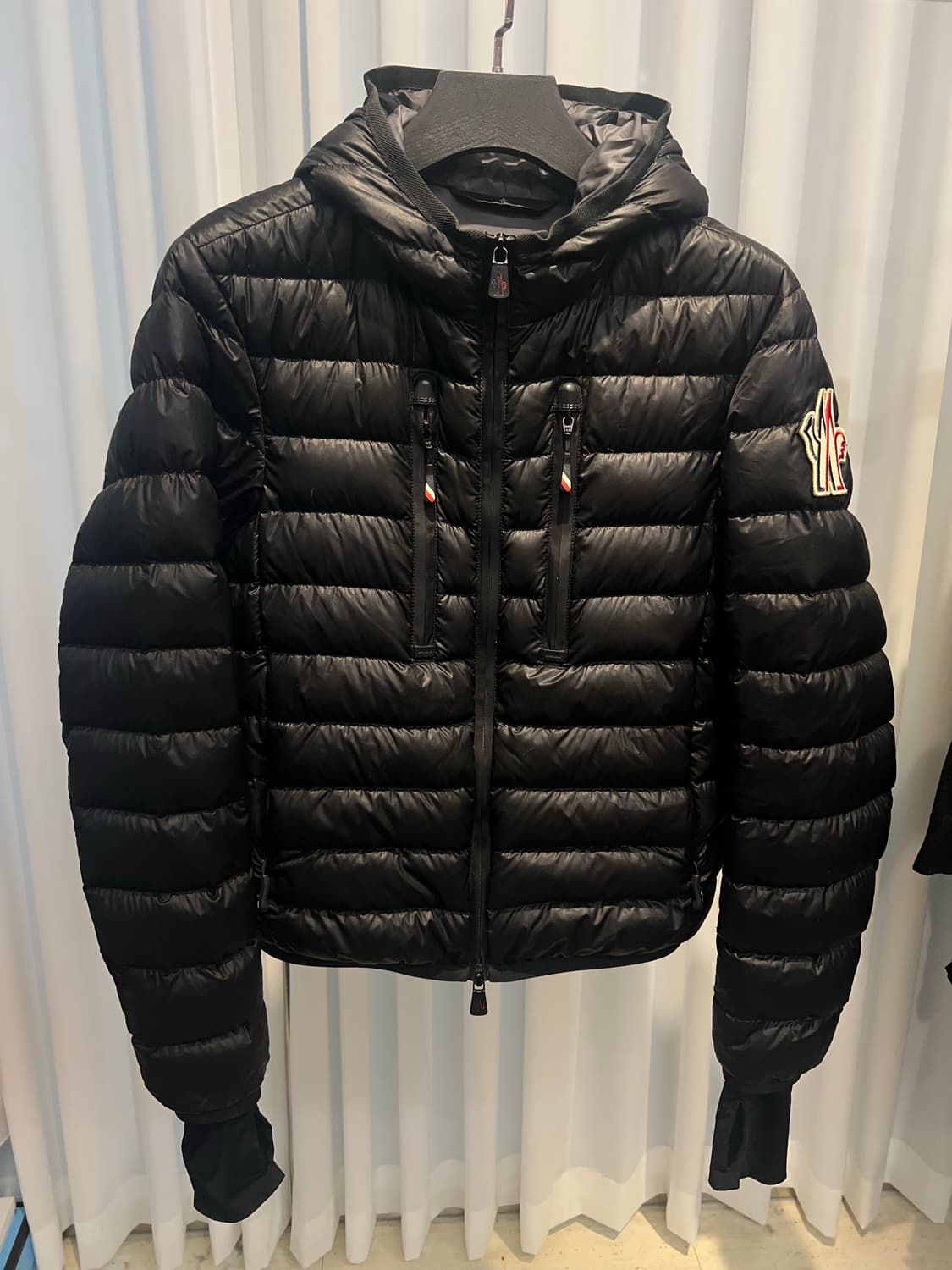 (2) 몽클레어 그레노블 카픽 다운 패딩 자켓 블랙 상품이미지1