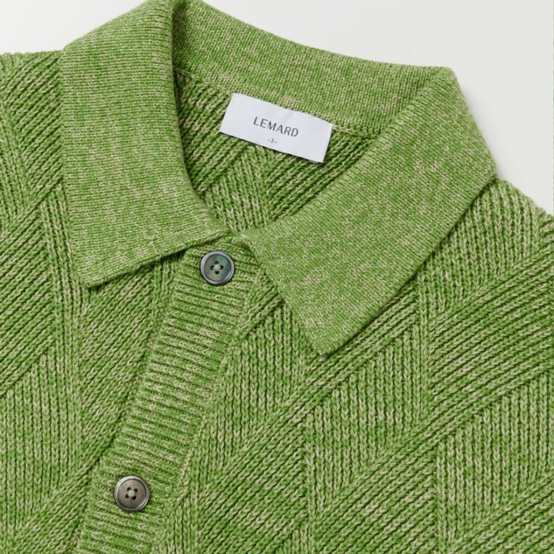 (새상품) 르마드 인타르시아 단추 카라 니트 그린 2사이즈 상품이미지5