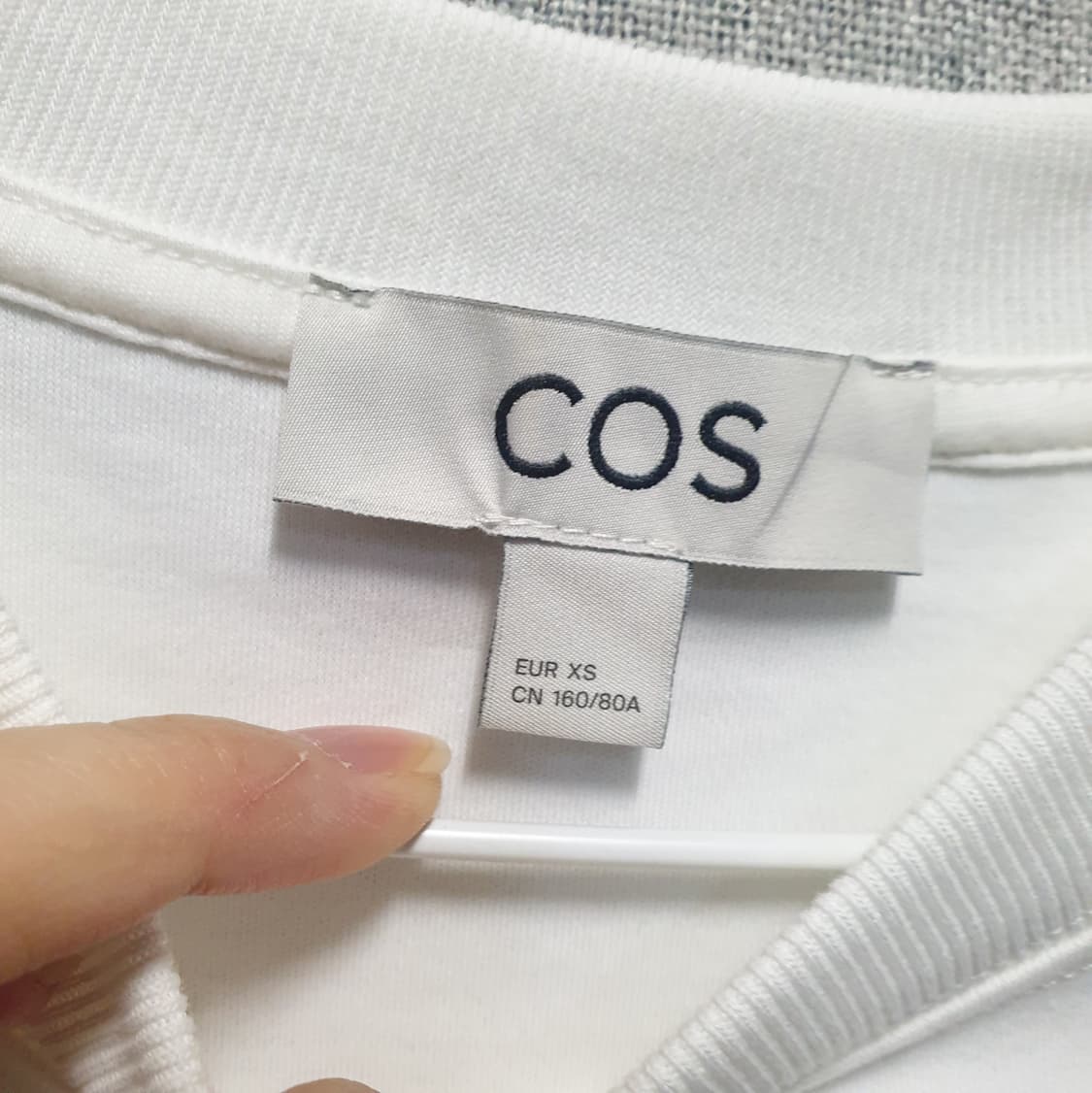 COS 코스 흰색 반팔 티셔츠 xs 상품이미지3