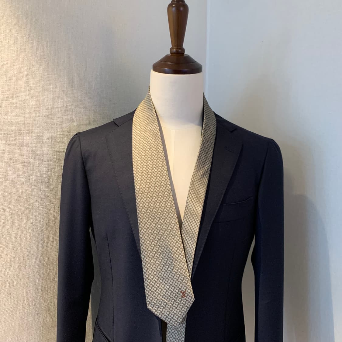 루이비통 다미에 명품넥타이 스몰 모노그램 A+등급 8.3cm 클래식룩 상품이미지1