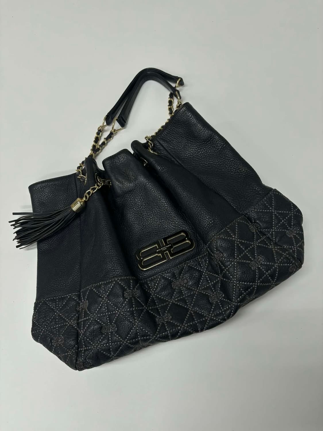 발렌시아가 BB로고 가죽 버킷 퀄팅 쇼퍼백 숄더 토트백 상품이미지2