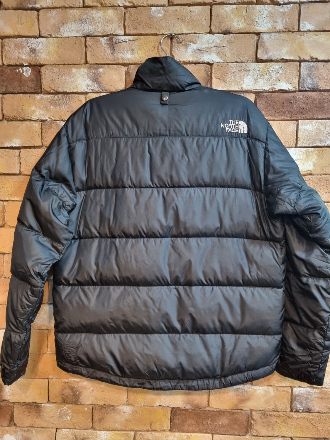 노스페이스  600 구스패딩 블랙 상품이미지2