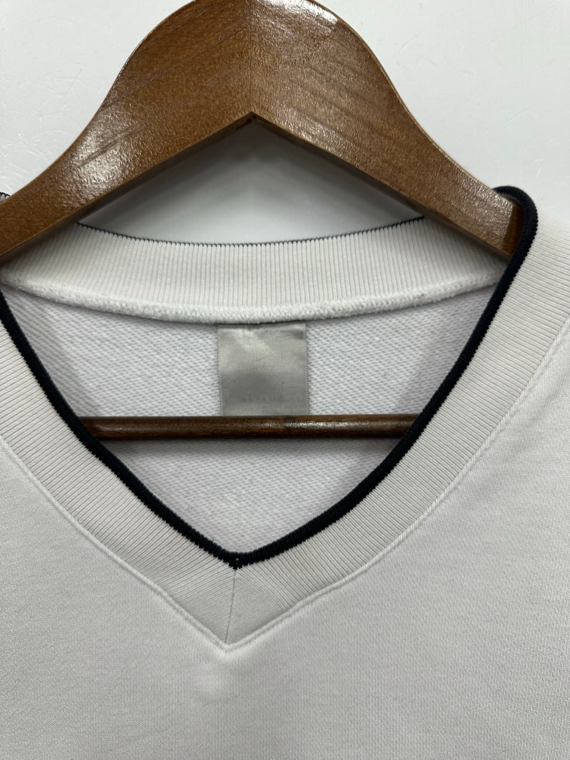 나이키 브이넥 맨투맨  상품이미지2