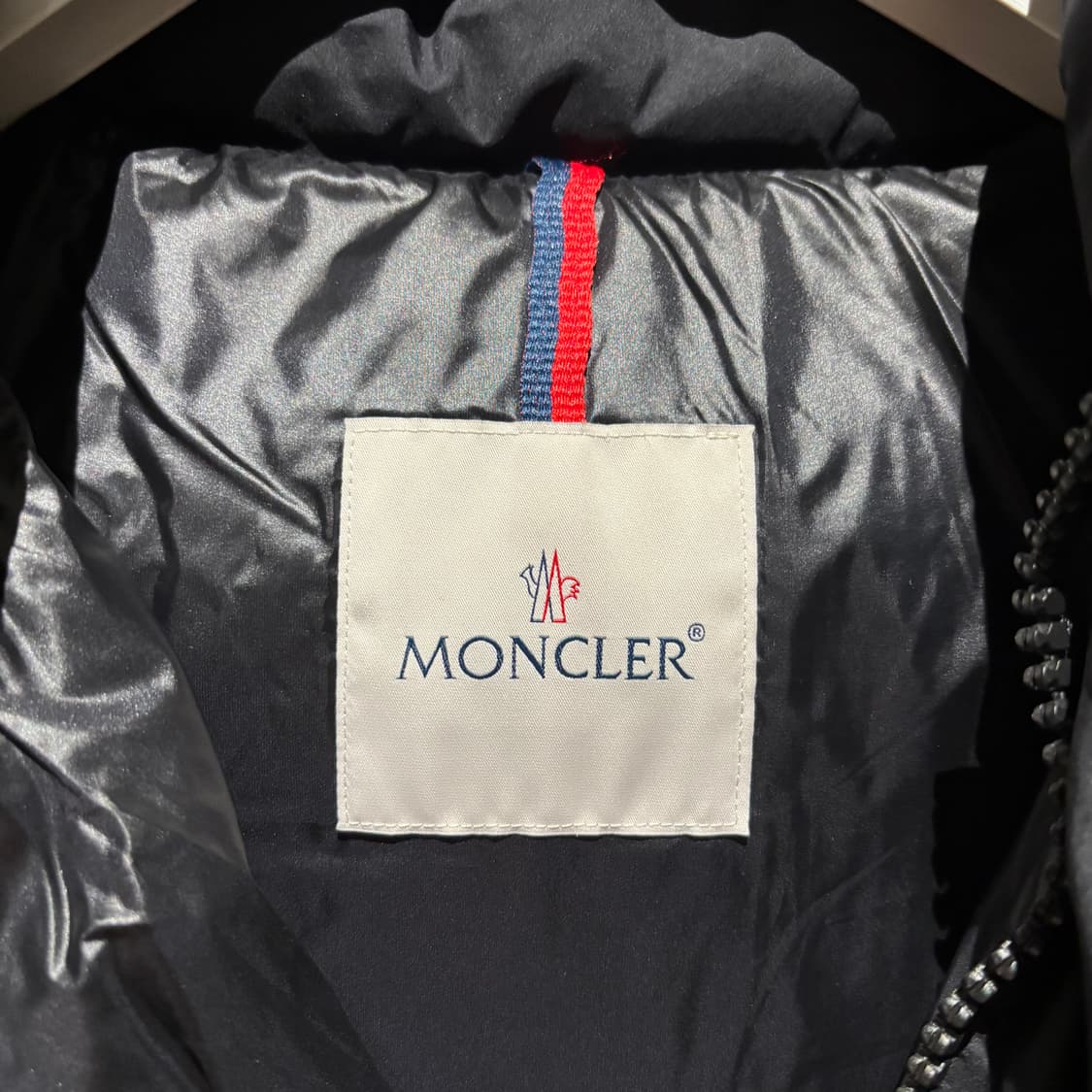 몽클레어 베제르 숏패딩 상품이미지3