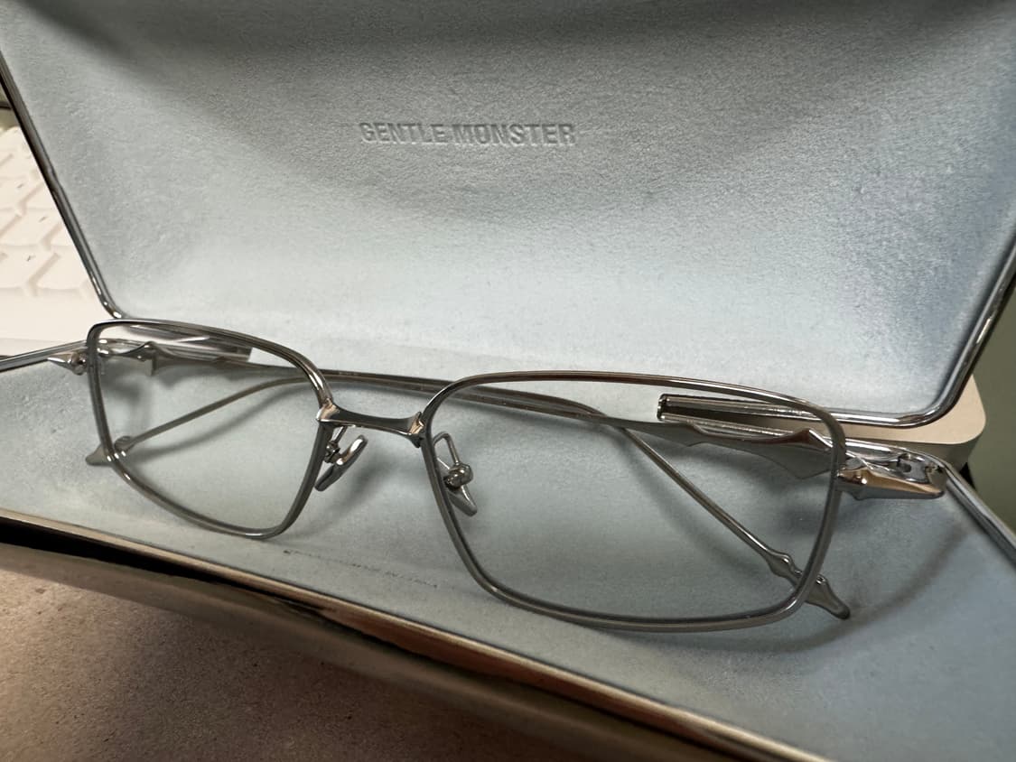 젠틀몬스터 아토믹02 상품이미지3