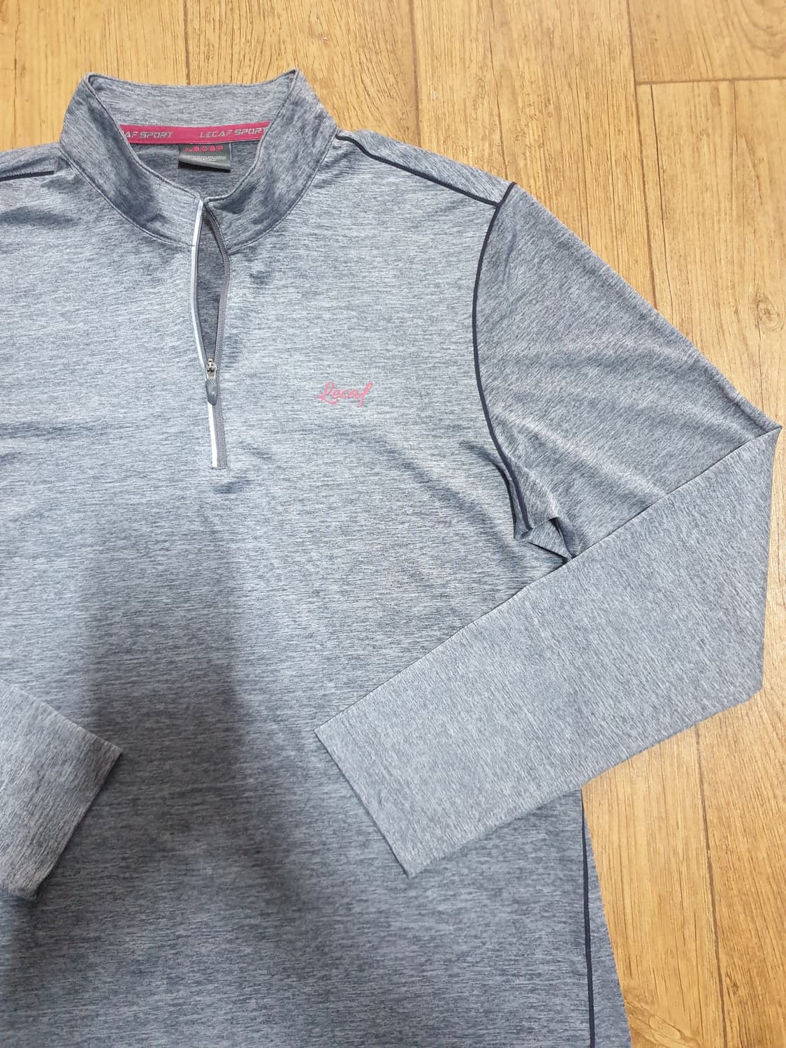 1010 르까프 아웃도어 반집업 90 사이즈입니다 상품이미지3