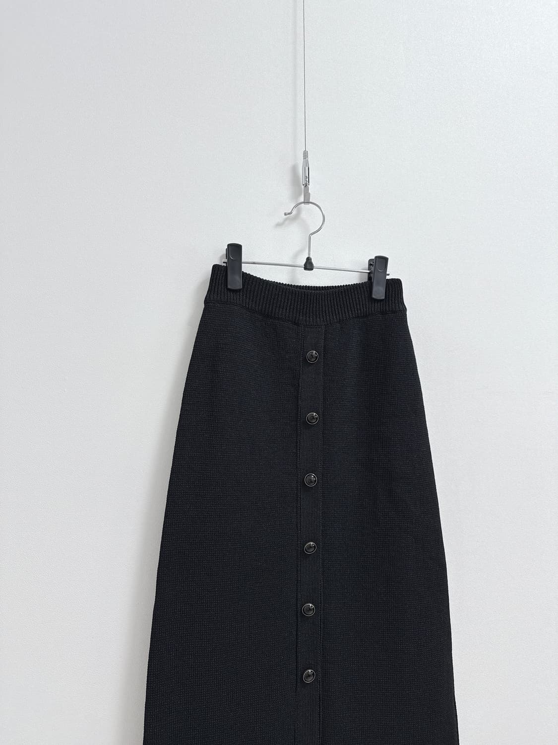 시에 모노 버튼다운 니트 스커트 블랙 상품이미지2