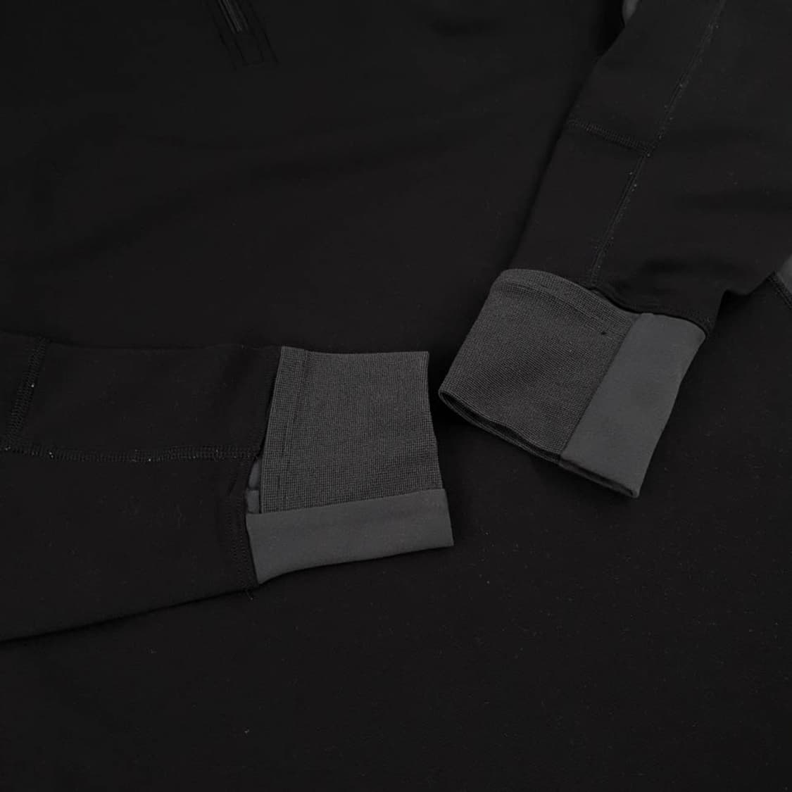 아크테릭스 블랙 그레이 암 로고프린팅 하프집업 반집업  상품이미지7