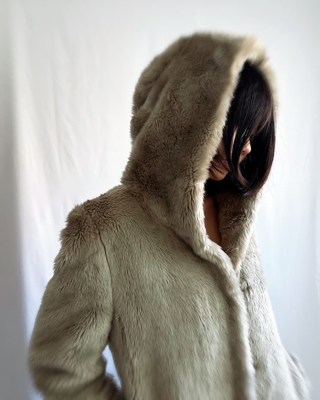 Greyish ivory snap button fur long coat 상품이미지1