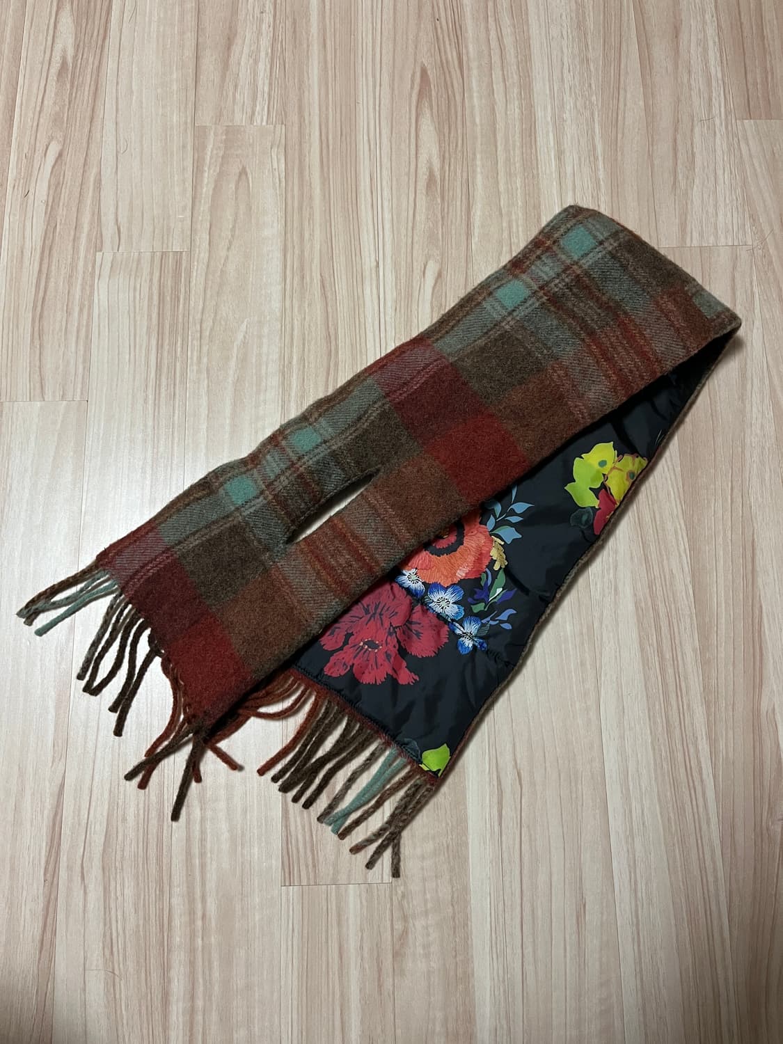 캐피탈 리버시블 머플러 상품이미지1