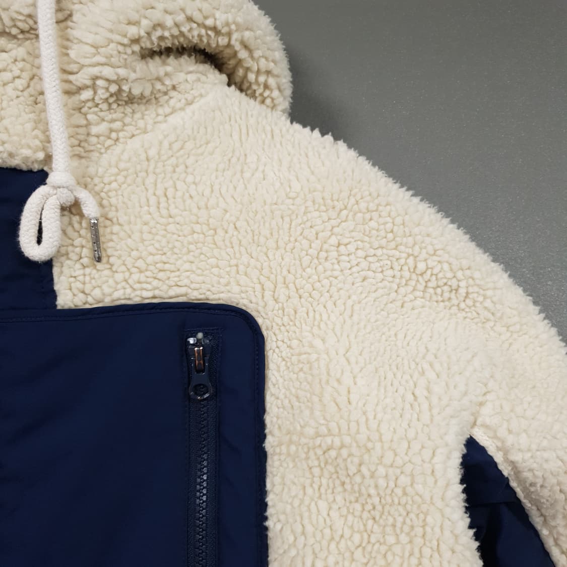 로맨틱크라운 신형 헤비 레이아웃 플리스 쉐르파 후드집업 점퍼 오트밀 L 상품이미지4