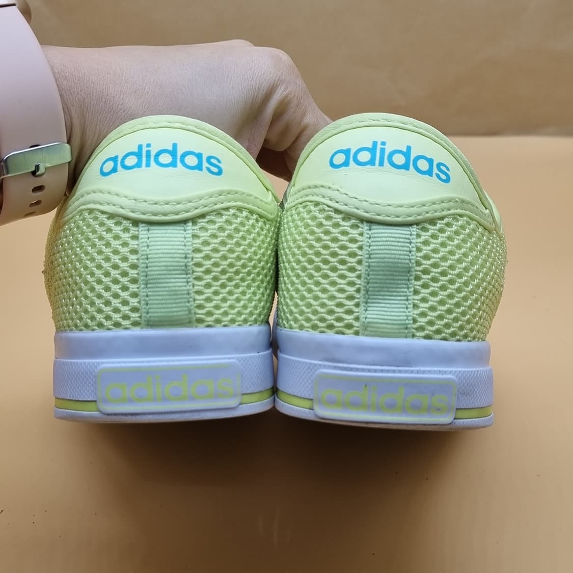 아디다스 네오 형광 여성스니커즈235  상품이미지4