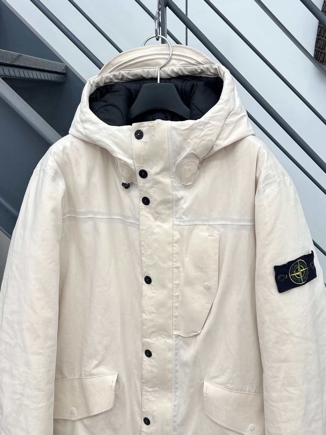 스톤아일랜드 와펜 퍼포먼스 프리마로프트 패딩 자켓 상품이미지2