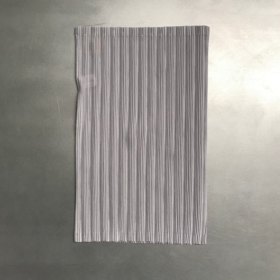 이세이 미야케 플리츠 플리즈 넥워머 그레이 상품이미지2