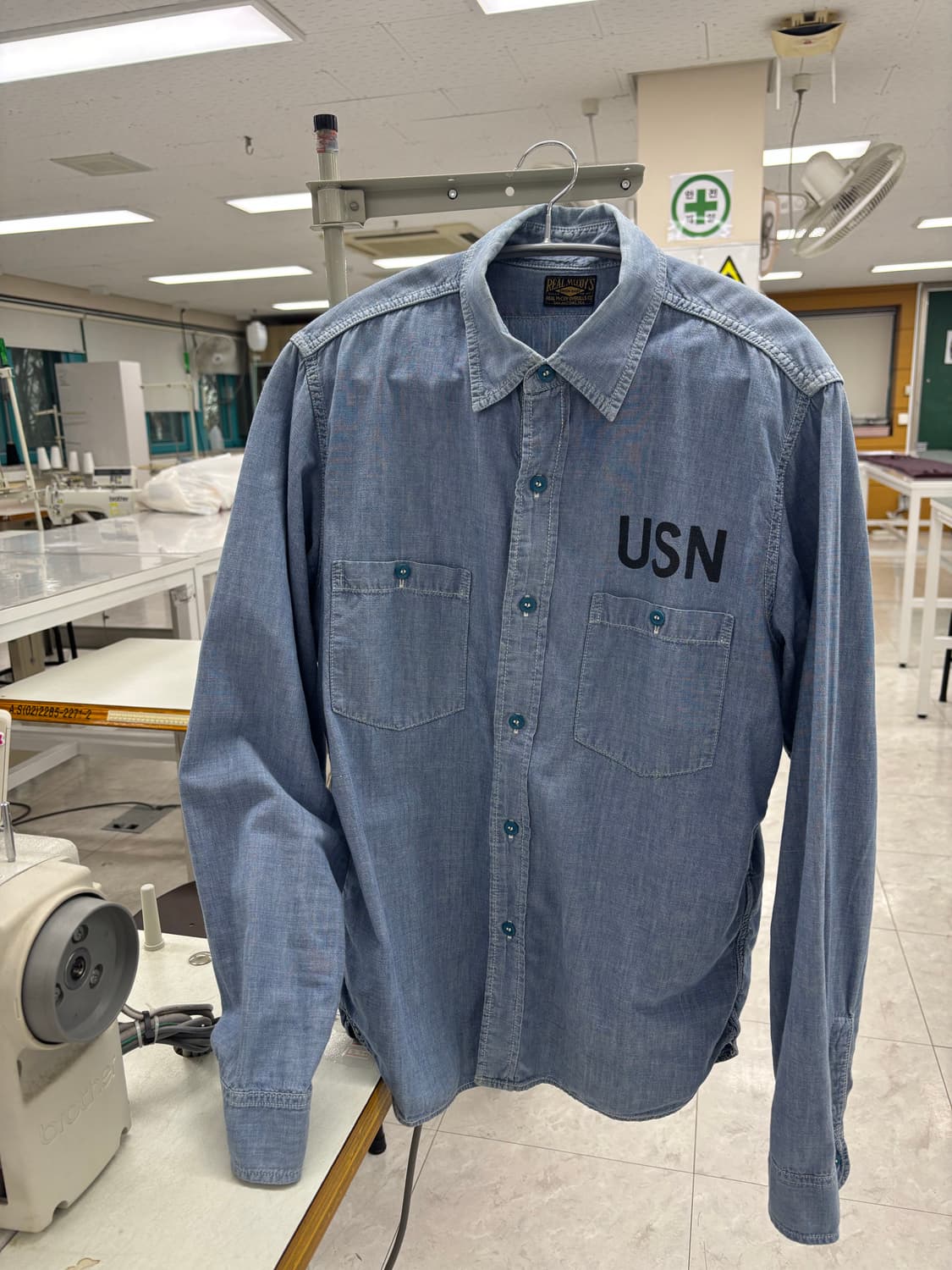 리얼맥코이 샴브레이셔츠  상품이미지1