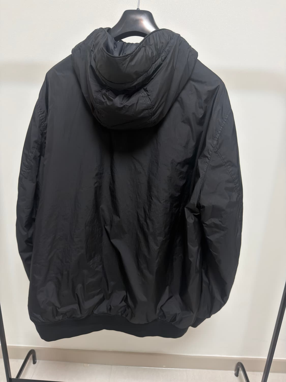 [3XL] 스톤아일랜드 크링클랩스 프리마로프트 패딩 블랙 상품이미지3