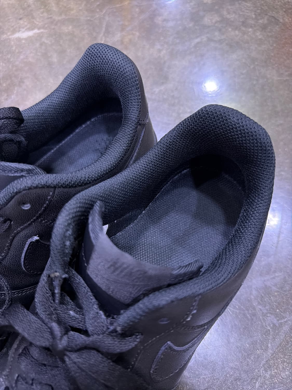 나이키 에어포스 1 07 트리플블랙 로우 275 상품이미지5