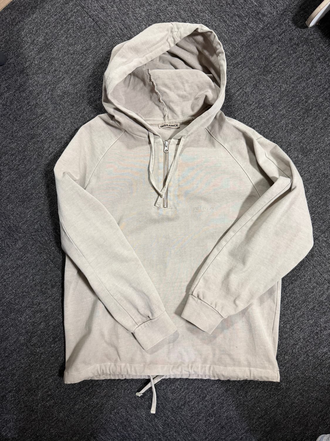 인사일런스 피그먼트 다이드 하프집 후디 sand grey (새상품)  상품이미지4