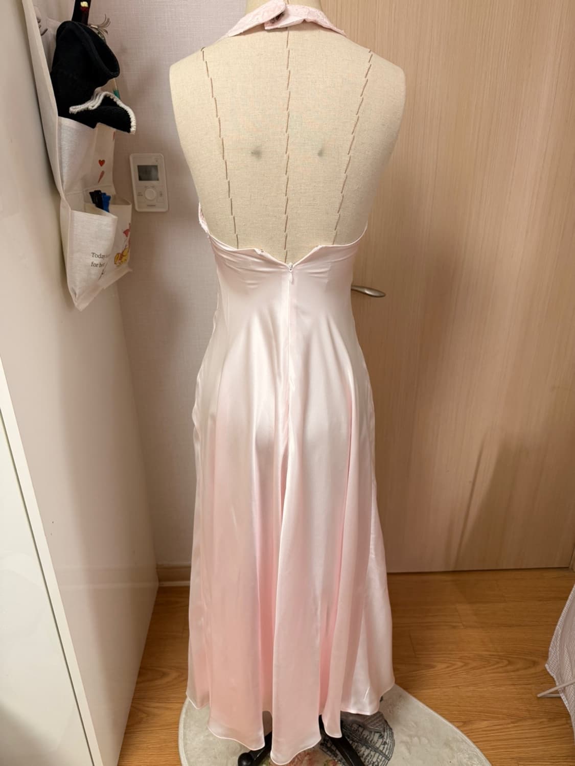 미러 팔레 핑크 레이스 홀터넥 실크 롱 원피스 셀프웨딩스냅브라이덜샤워 상품이미지7