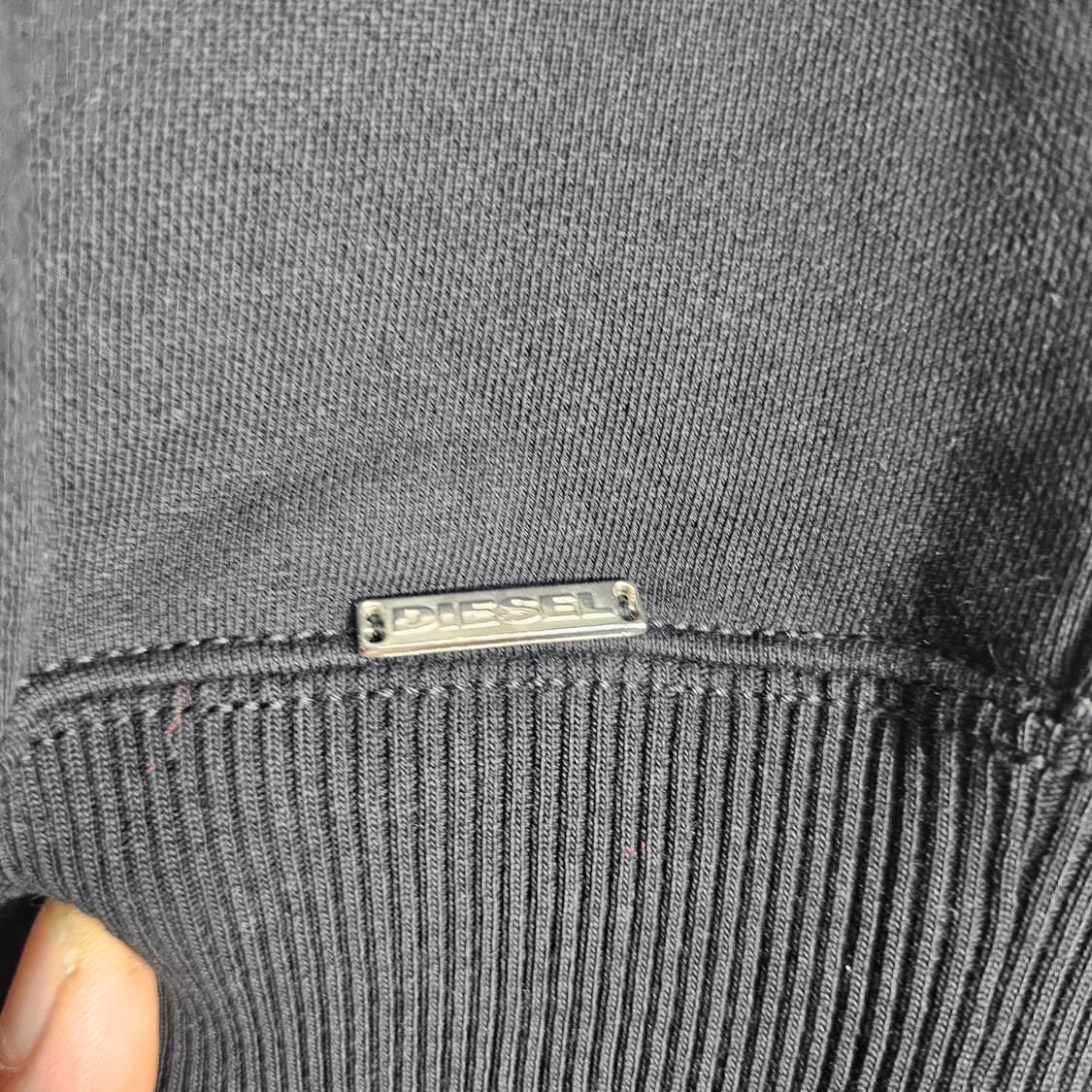 S 디젤 레글런 숄더 사이드지퍼 맨투맨 상품이미지3