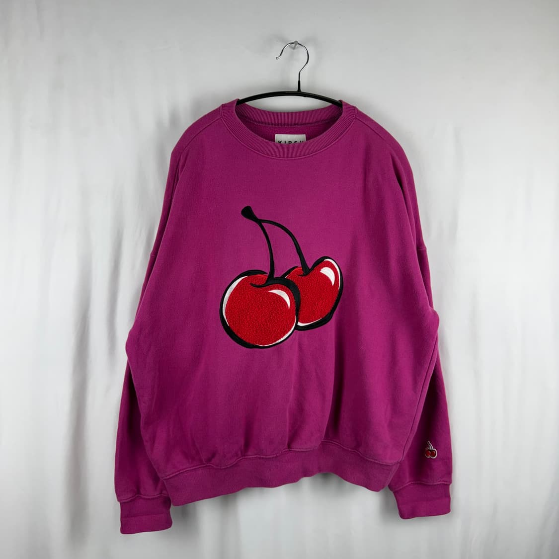  (무료배송)1) 키르시 체리 맨투맨 핫핑크 상품이미지2