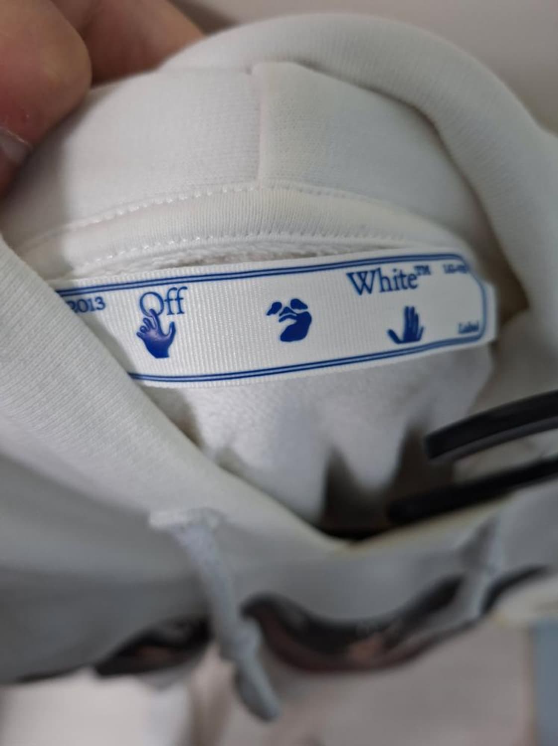 오프화이트 카라바조 후드티 상품이미지2