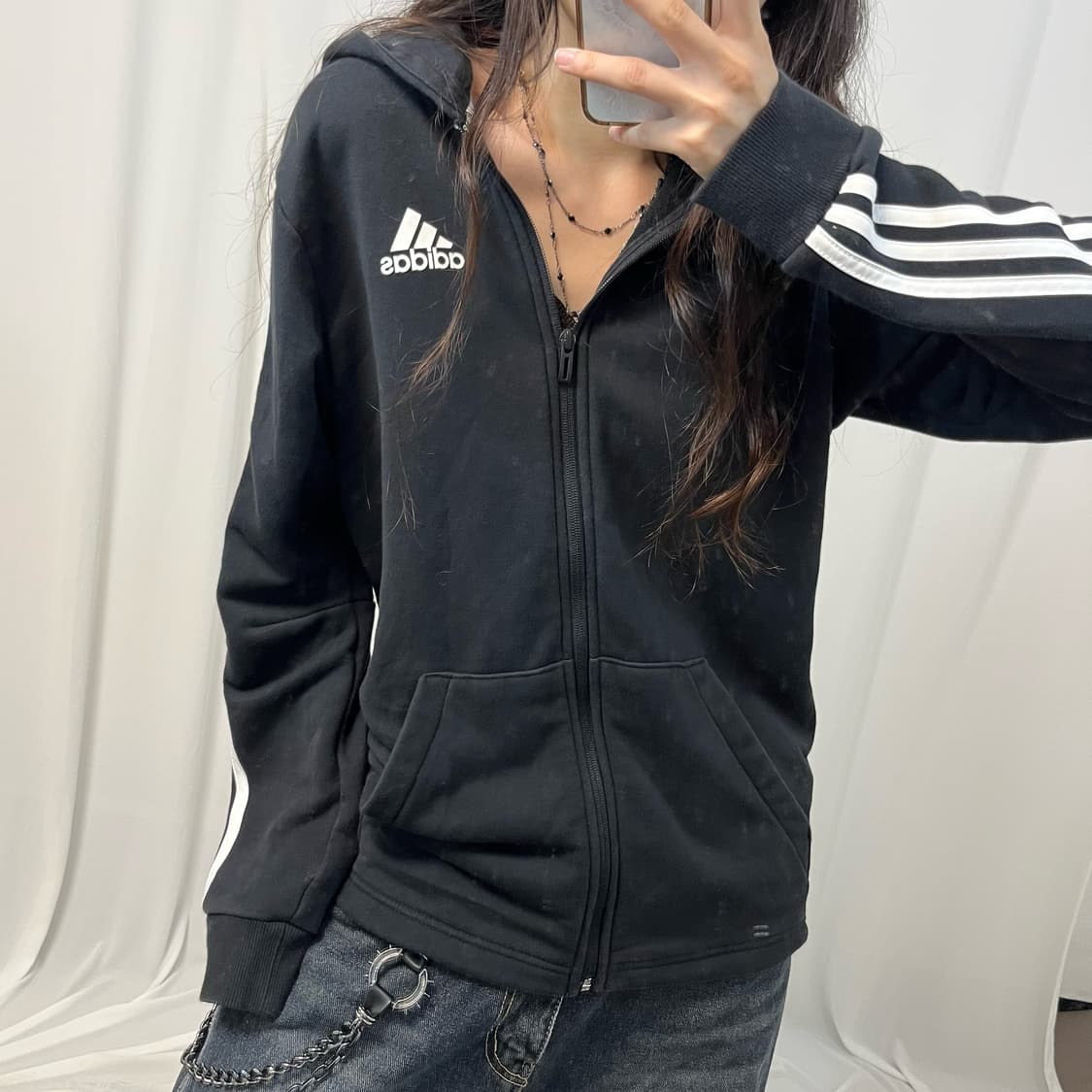 Adidas black hood zip-up 상품이미지3