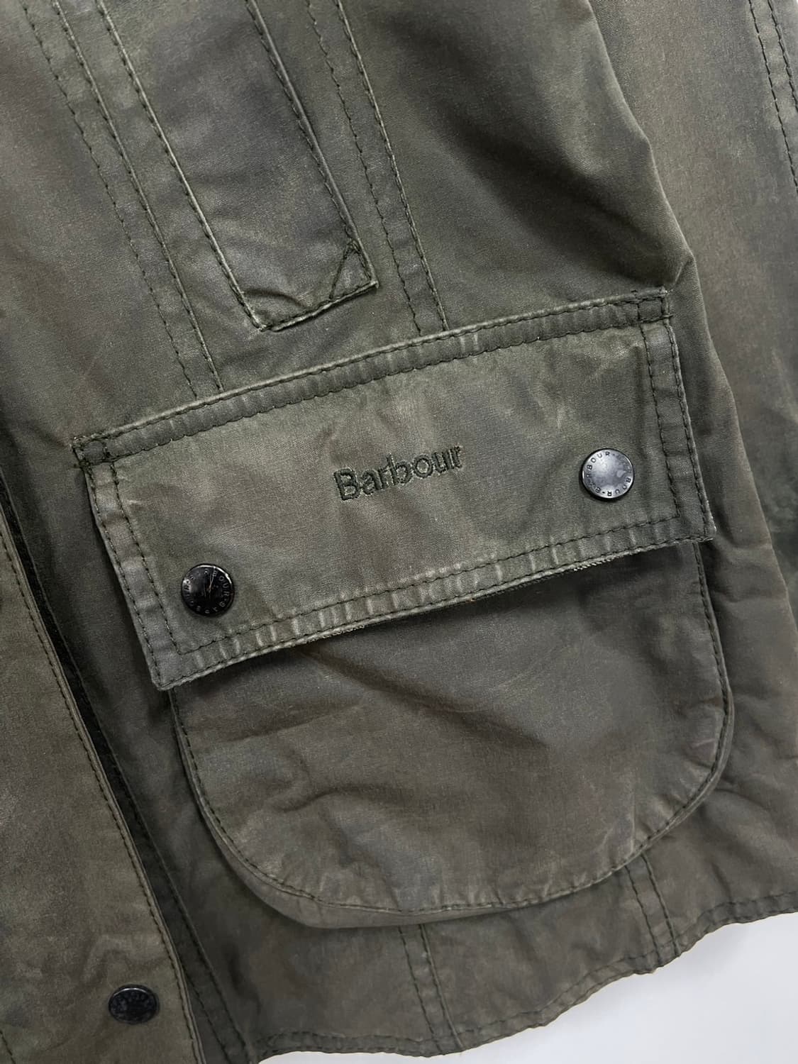 바버 여성 클래식 비데일 왁스 야상 카키 자켓 상품이미지3