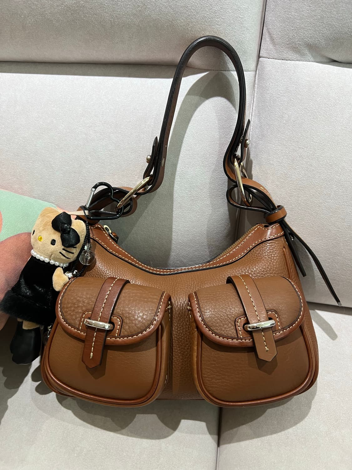 정품 투포켓 가죽숄더백 y2k 카멜브라운 코치 셀린 느낌 키링포함 상품이미지10