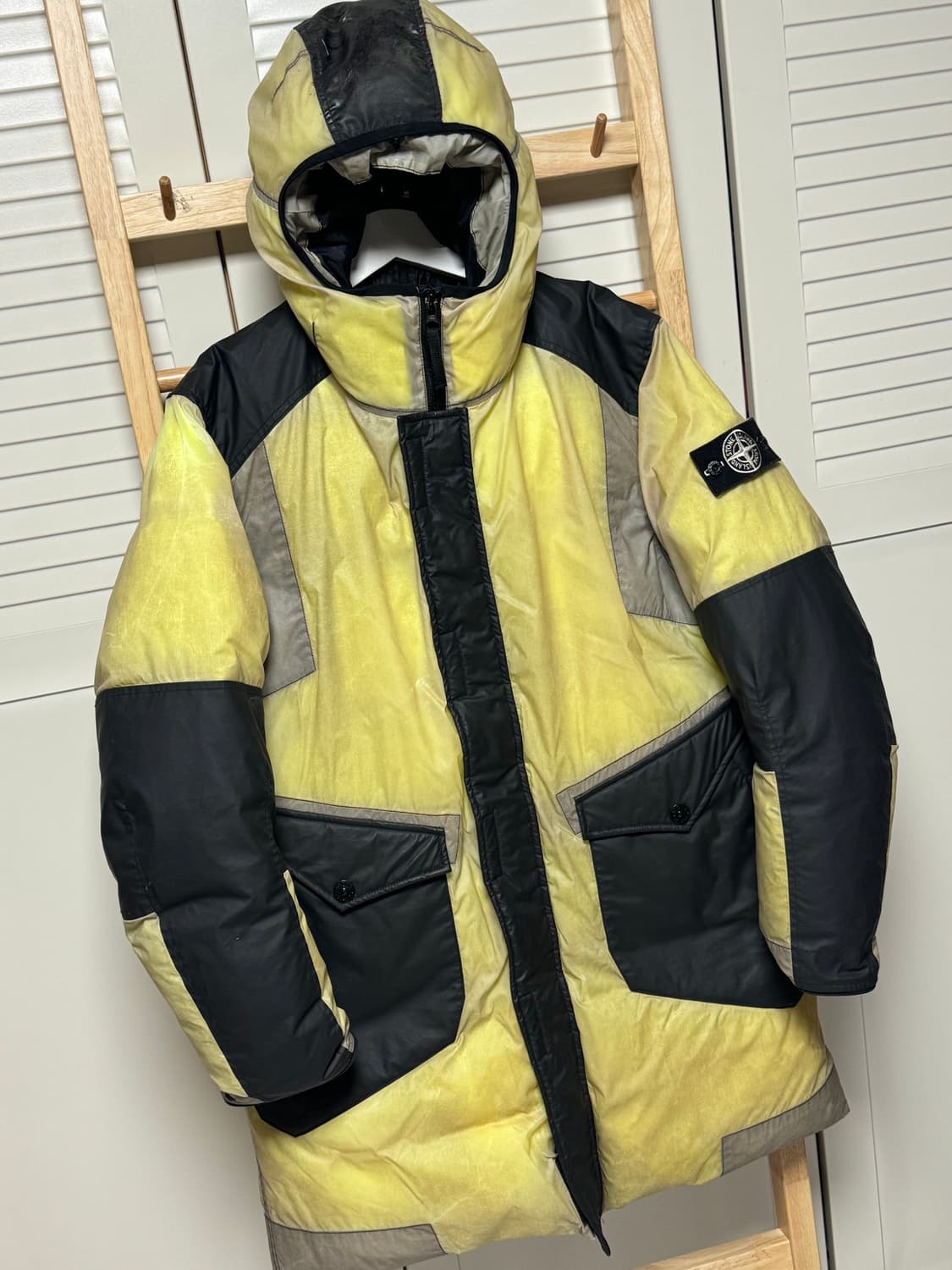 스톤아일랜드 레진 T shell 쉘 아이스자켓 패딩 화이트 와펜 상품이미지2