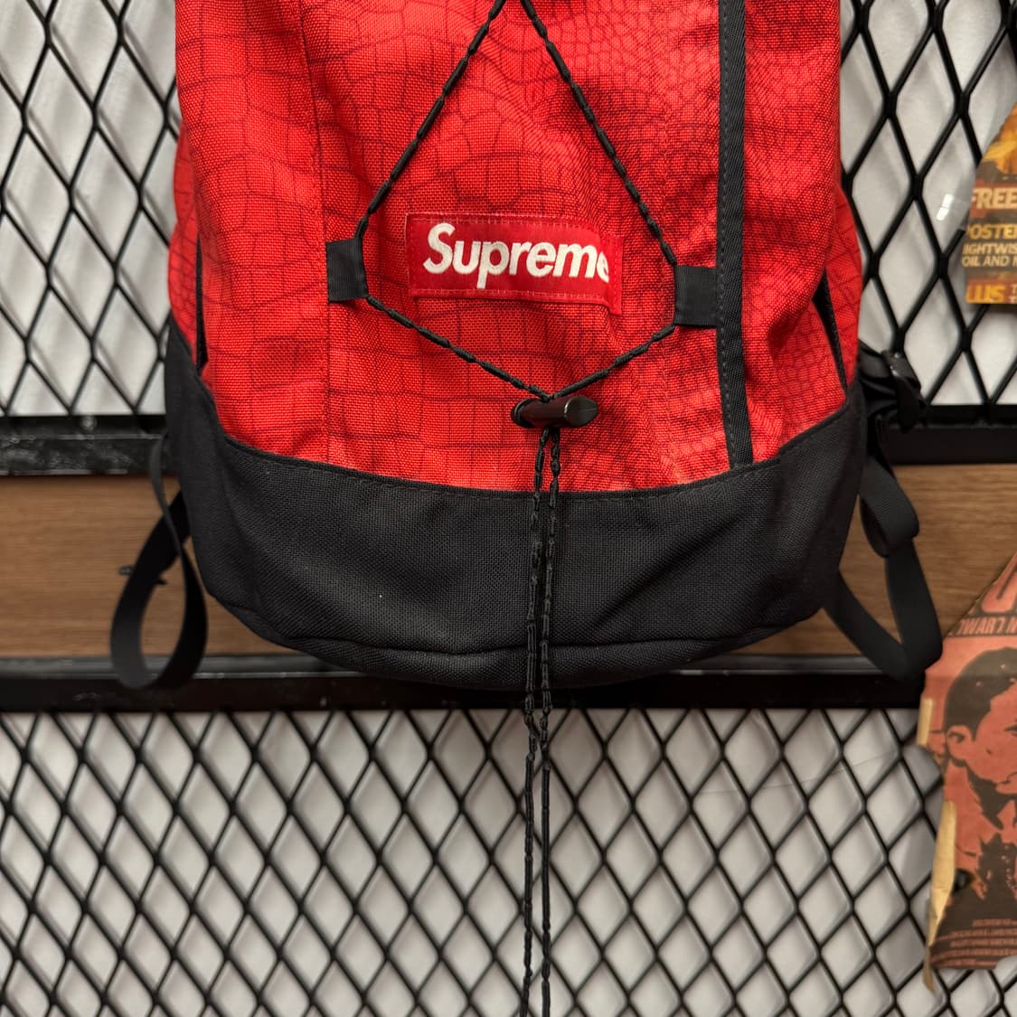 2013S/S 슈프림 크로크 백팩 전면 로고 포인트 레드 상품이미지4