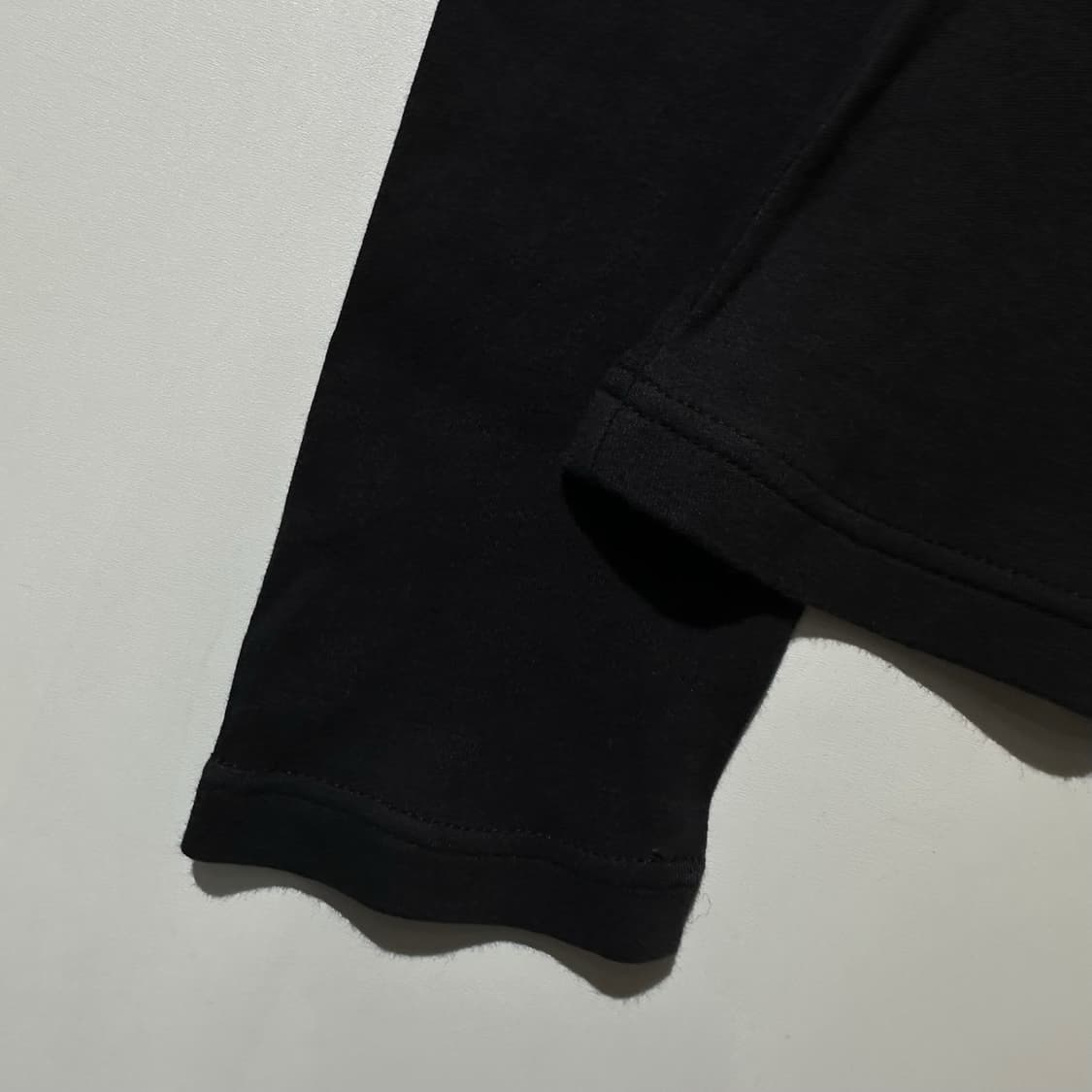 꾸레쥬 큐빅 로고 롱슬리브 티셔츠 블랙 상품이미지5