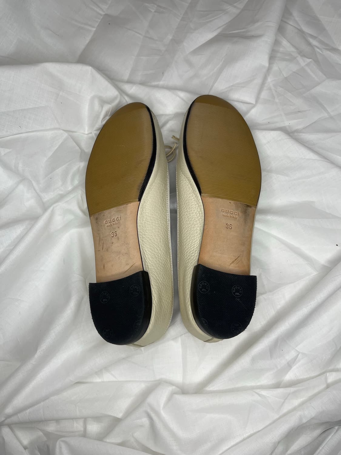 구찌 인터로킹 G 발레 플랫 상품이미지3