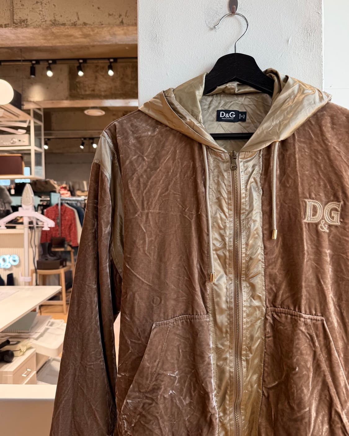 돌체앤가바나 브라운 로고자수 벨벳 후드 집업  상품이미지4